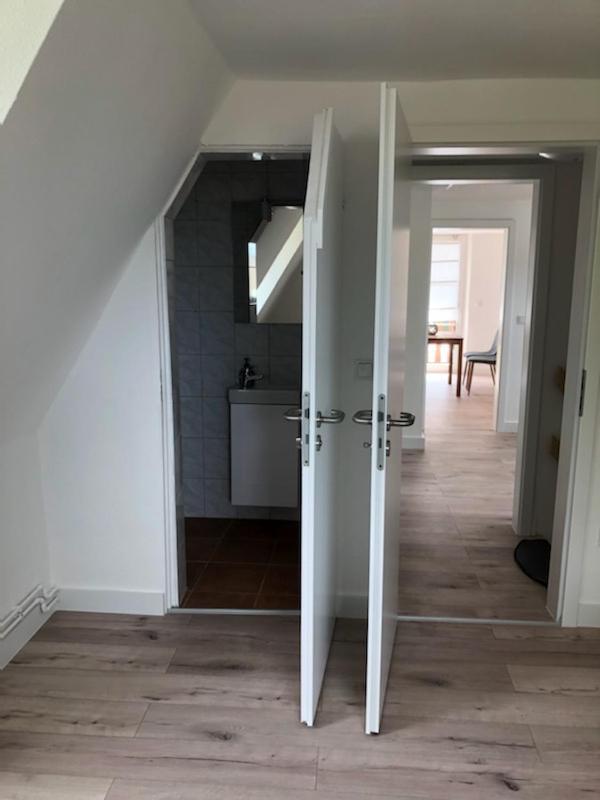 Die Graefin Auf Ruegen - Ferienappartements Parchtitz エクステリア 写真