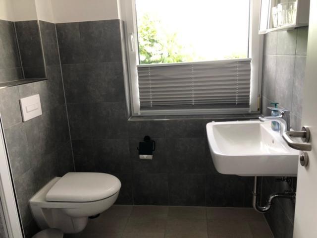 Die Graefin Auf Ruegen - Ferienappartements Parchtitz エクステリア 写真
