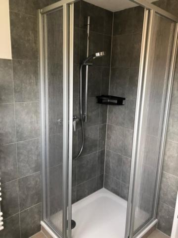 Die Graefin Auf Ruegen - Ferienappartements Parchtitz エクステリア 写真